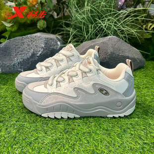 潮流街头运动休闲板鞋 新款 976418310042 2024冬季 特步女子华夫鞋