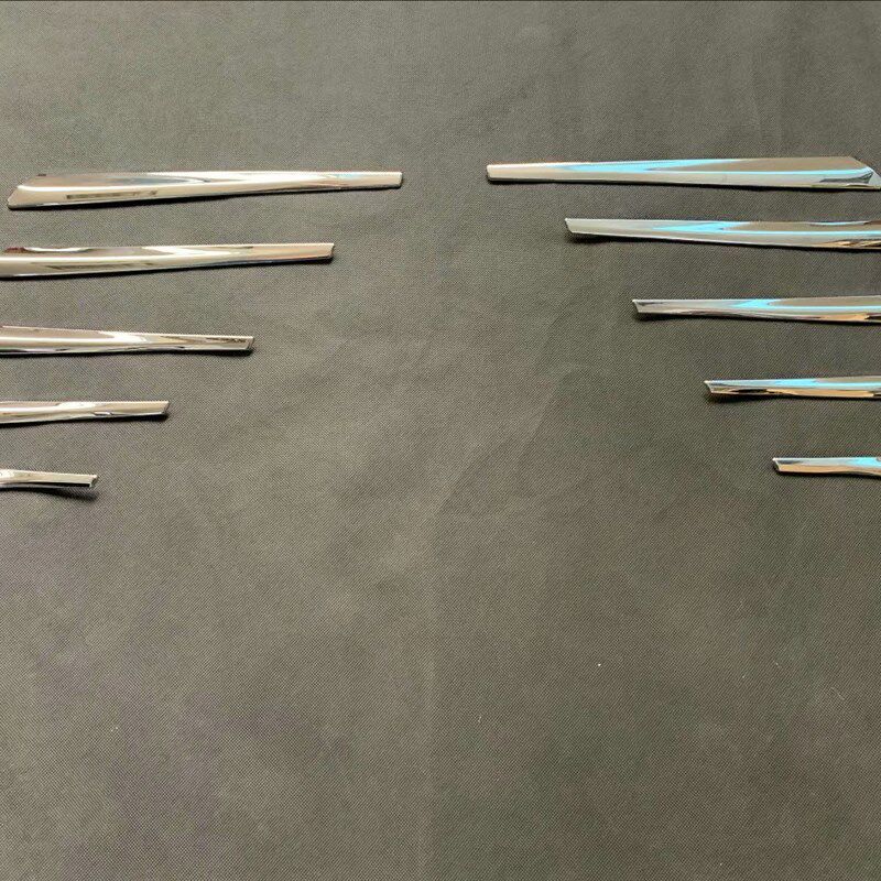 适用于VOcXY前雾灯饰条Voxy MPV专用前杠灯眉装饰亮条改装配件贴