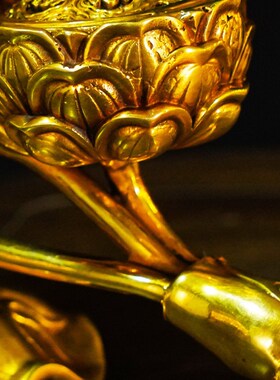 藏式尼泊尔工艺纯铜莲o花行炉精品仿古鎏金莲花如意香熏炉八寸摆