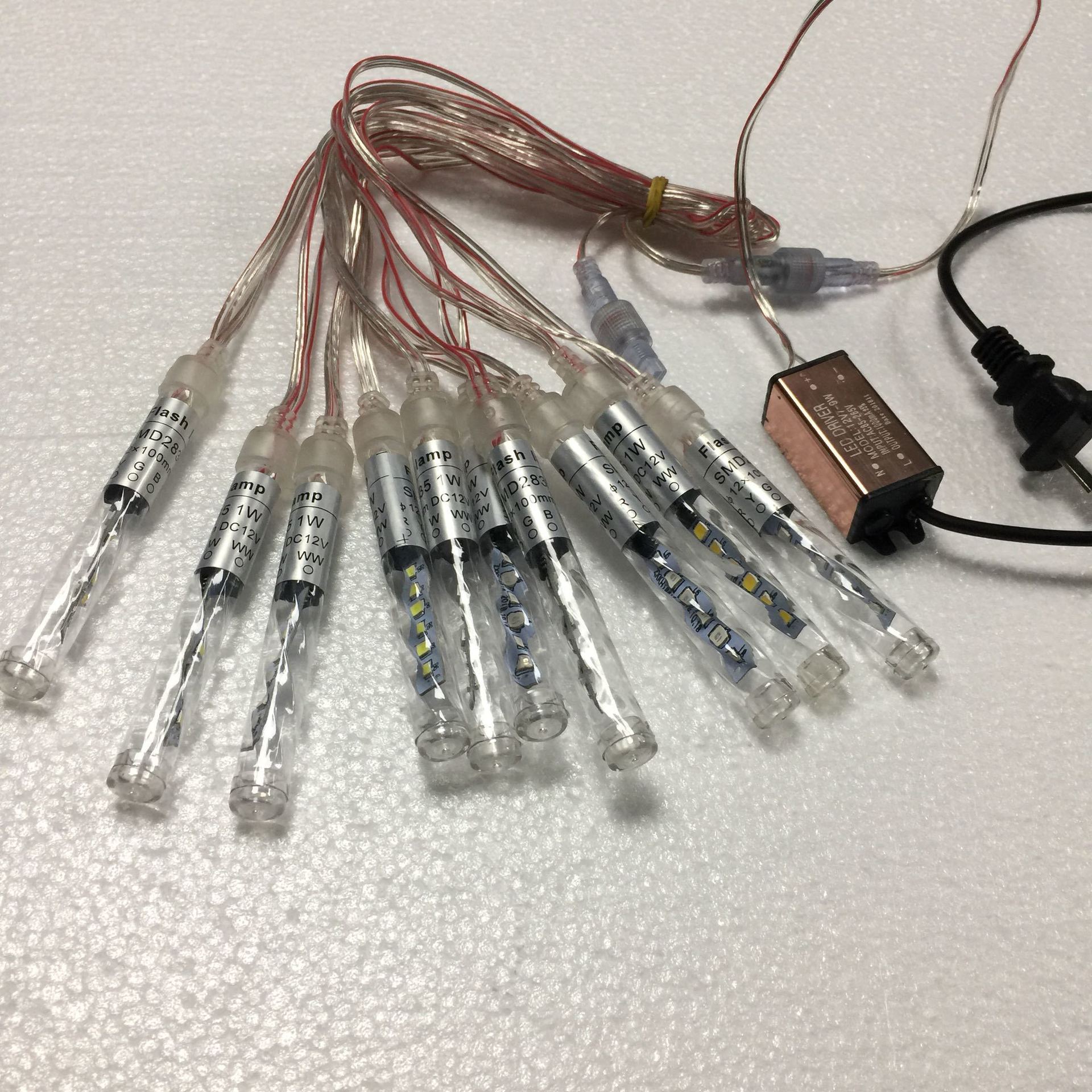 LED流星雨暴闪防水圣诞树挂灯