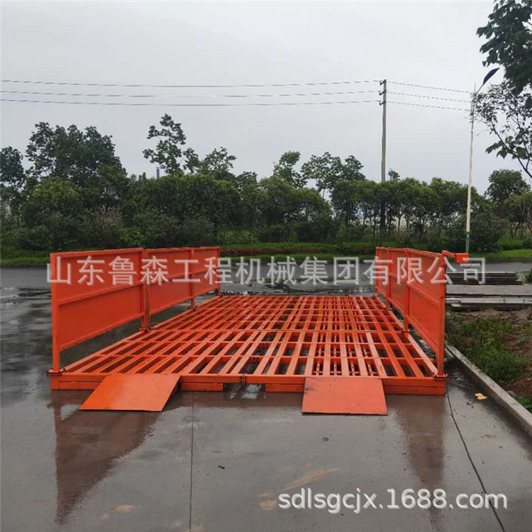 济宁自动感应免基础工程洗轮机洗轮机配件工地全封闭大型洗车槽
