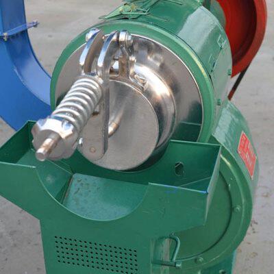 新110型碾米机临沂水稻剥壳机水稻谷子扒皮机粮食脱皮机