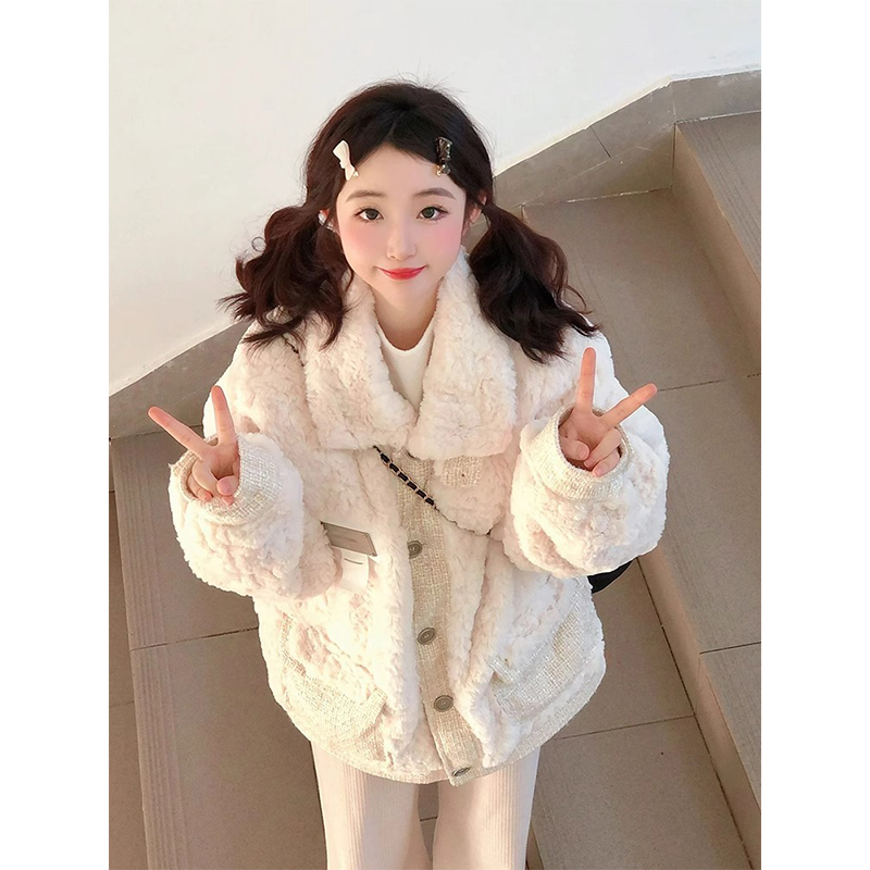 米色小香风羊羔毛外套女2