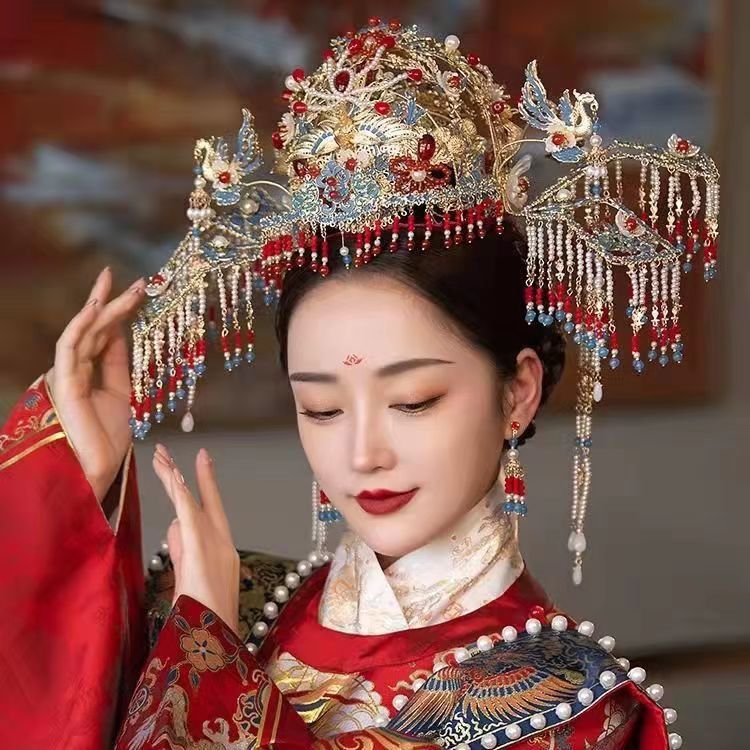 凤冠出租中式婚礼新娘头饰发冠古装明制宋制婚服妆造婚庆影楼妆造