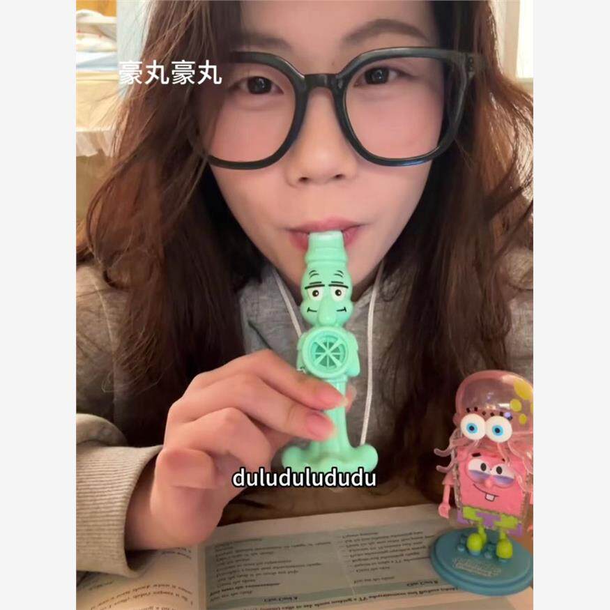章鱼哥口笛搞怪创意全自动卡祖笛口哨玩具儿童演奏小喇叭益智玩具
