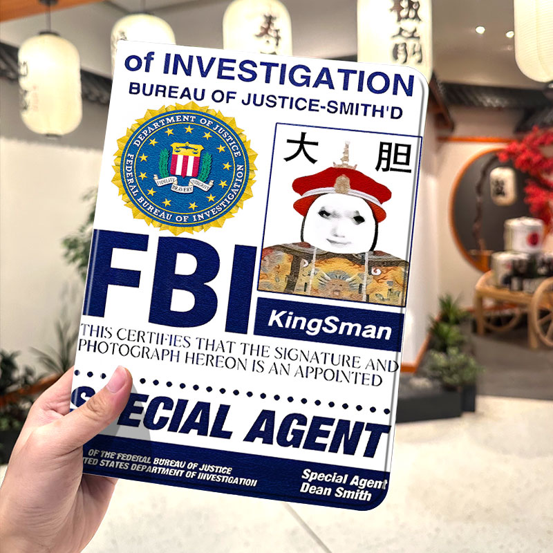 内壳软硅胶材质，四角防摔