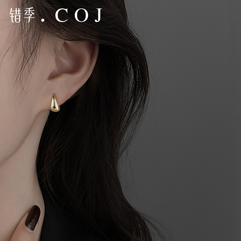 S925银耳环轻奢气质水滴耳钉