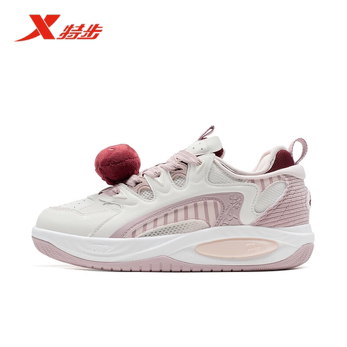 特步驭桀PLUS女子板鞋2025秋季新款休闲鞋女运动板鞋975318310006