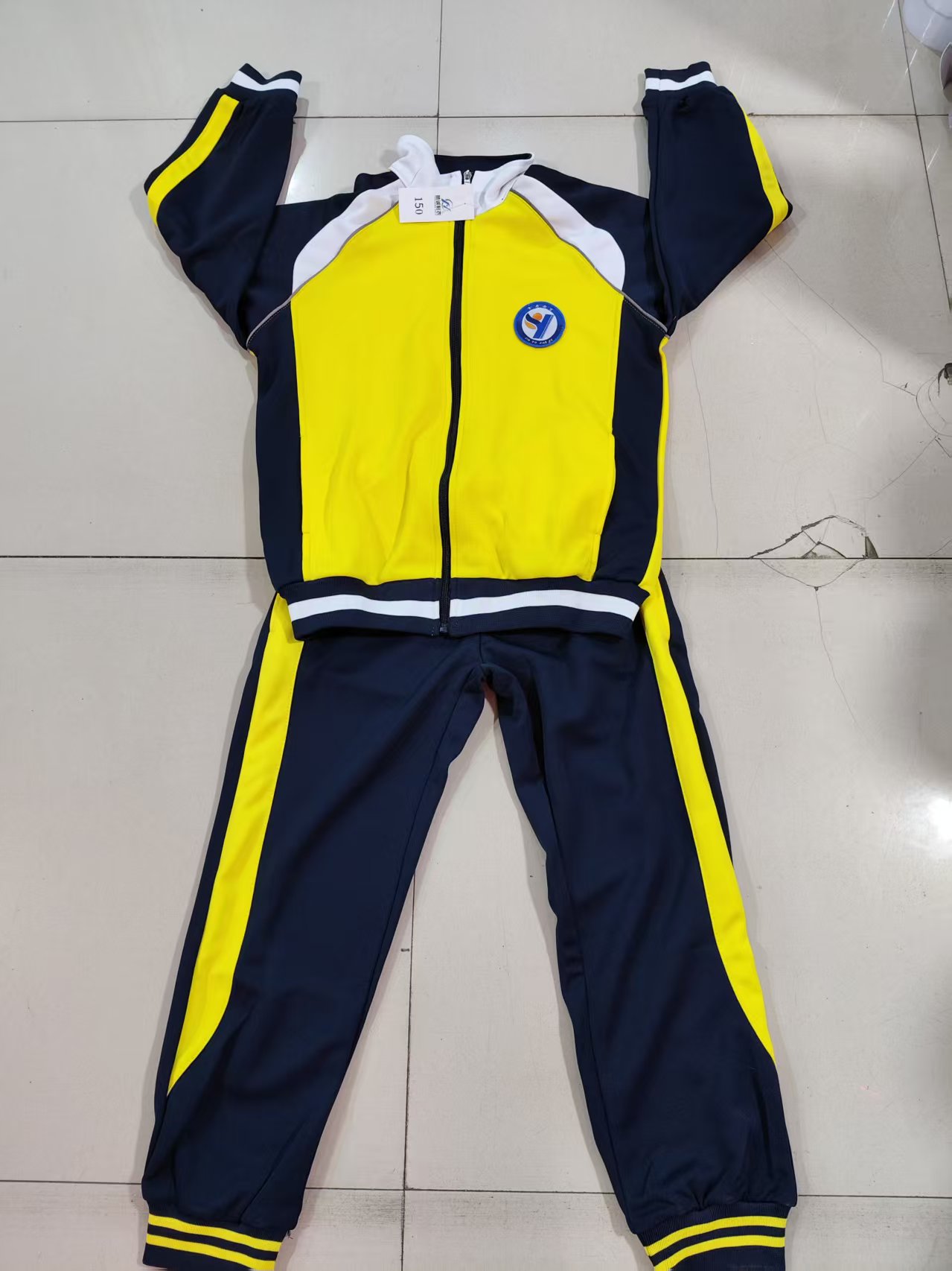 大连市金普新区学生校服同款春秋黄色上衣藏青单裤套装班服园服
