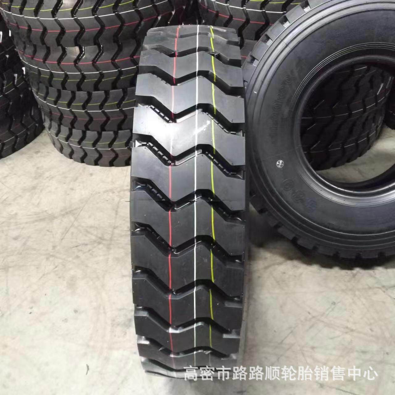 厂家直销特315/80R22.5 11R 12R22.5矿花三四线中花卡车真空轮胎