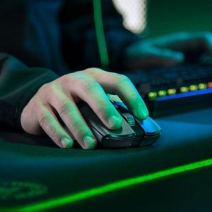 Razer雷蛇 毒蝰终极版 轻量化USB充电无线EDG战队电脑游戏电竞鼠标