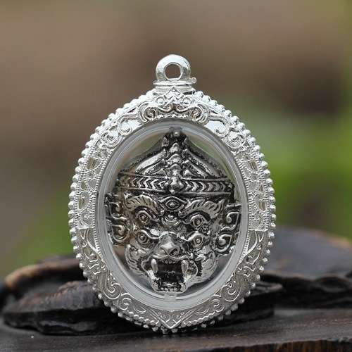 泰国佛牌 阿赞苏斌  五眼四耳