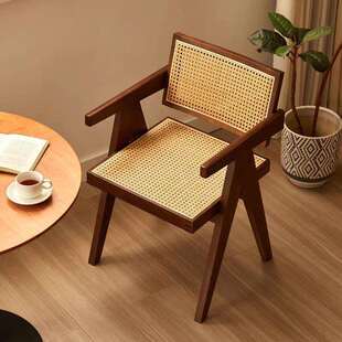 实木餐椅家用昌迪加尔椅中古风带扶手靠背椅子休闲网红餐厅藤编椅