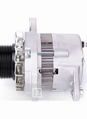 适用挖掘机PC200-6 120-6 210 220 240 S6D95多X槽发动机发电机