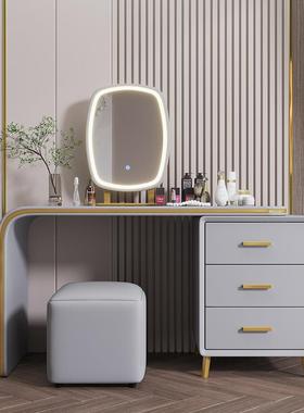 轻奢梳妆台奶油风网红卧室皮质现代简约化妆桌收纳斗柜一体化妆台