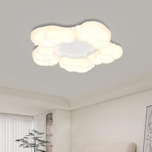 新款奶油风餐厅卧室树叶吊灯创意儿童房托儿所滚塑吸顶灯中山灯具