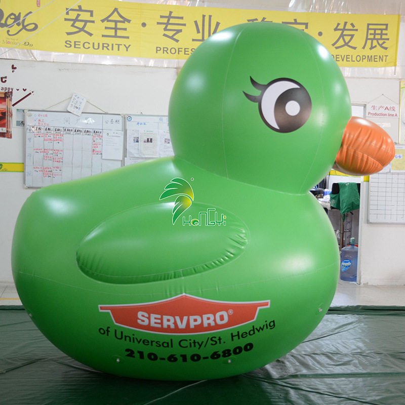 厂家直销PVC充气绿色鸭子模型水上乐园游乐场装饰户外活动展示