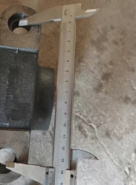 东方红MG604/704/754/E654前支座+套/原厂材质/W拖拉机农机配件