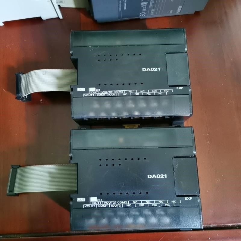 CP1W-DAo021模拟量2路输模块,实物