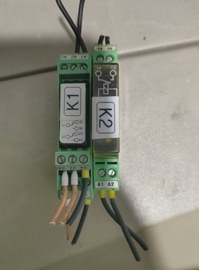 议价拆机2个菲尼克斯继电器模块 2949240