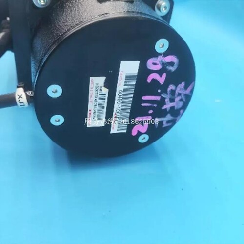 议价现货二手KAWASAKI川崎机器人伺服电机P60B13200LCX2U 3.1KW