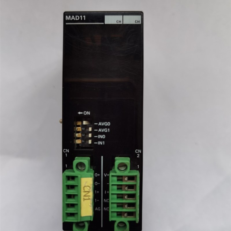 编程器 PLC . CPM2C-MAD11-JG