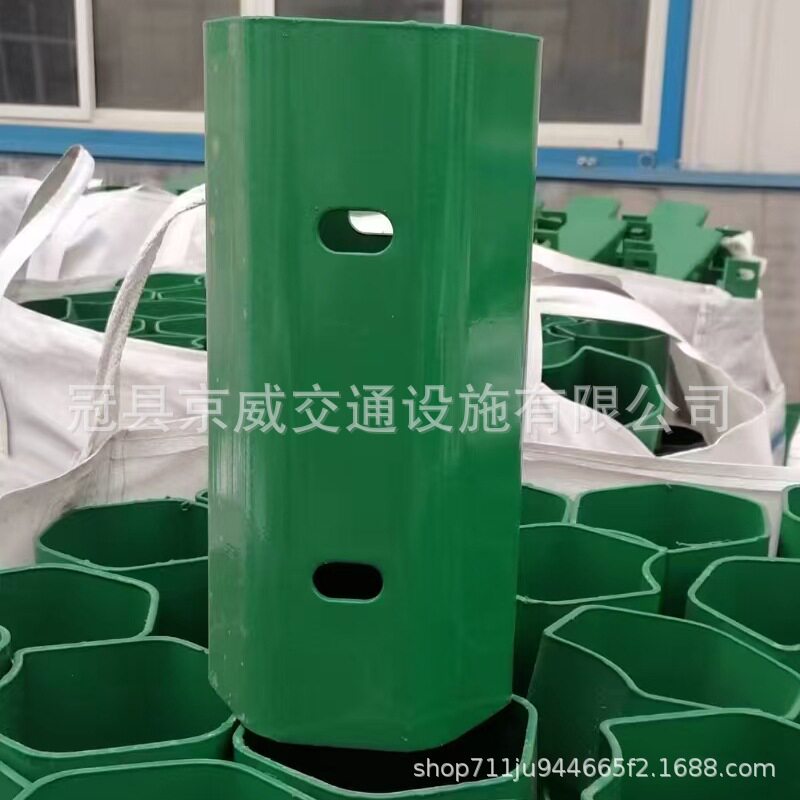 高速公路护栏配件防阻块喷塑镀锌护栏防撞块三波护栏配件托架柱帽