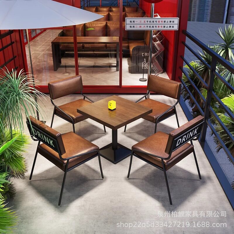 复古工业风实木餐桌椅组合图片