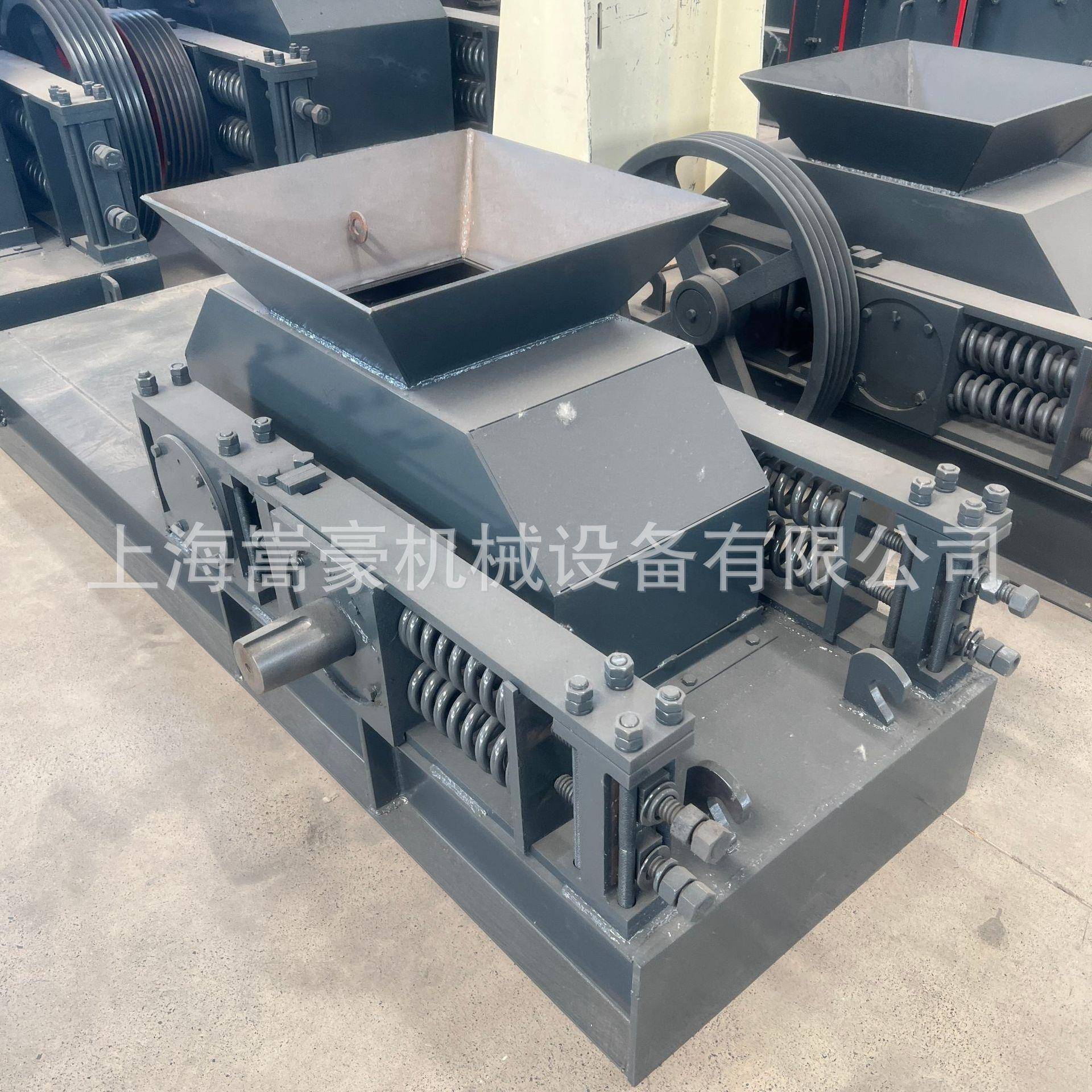 小型2PG400*250对辊破碎机瓜子石河卵石制砂机加厚耐磨辊圈