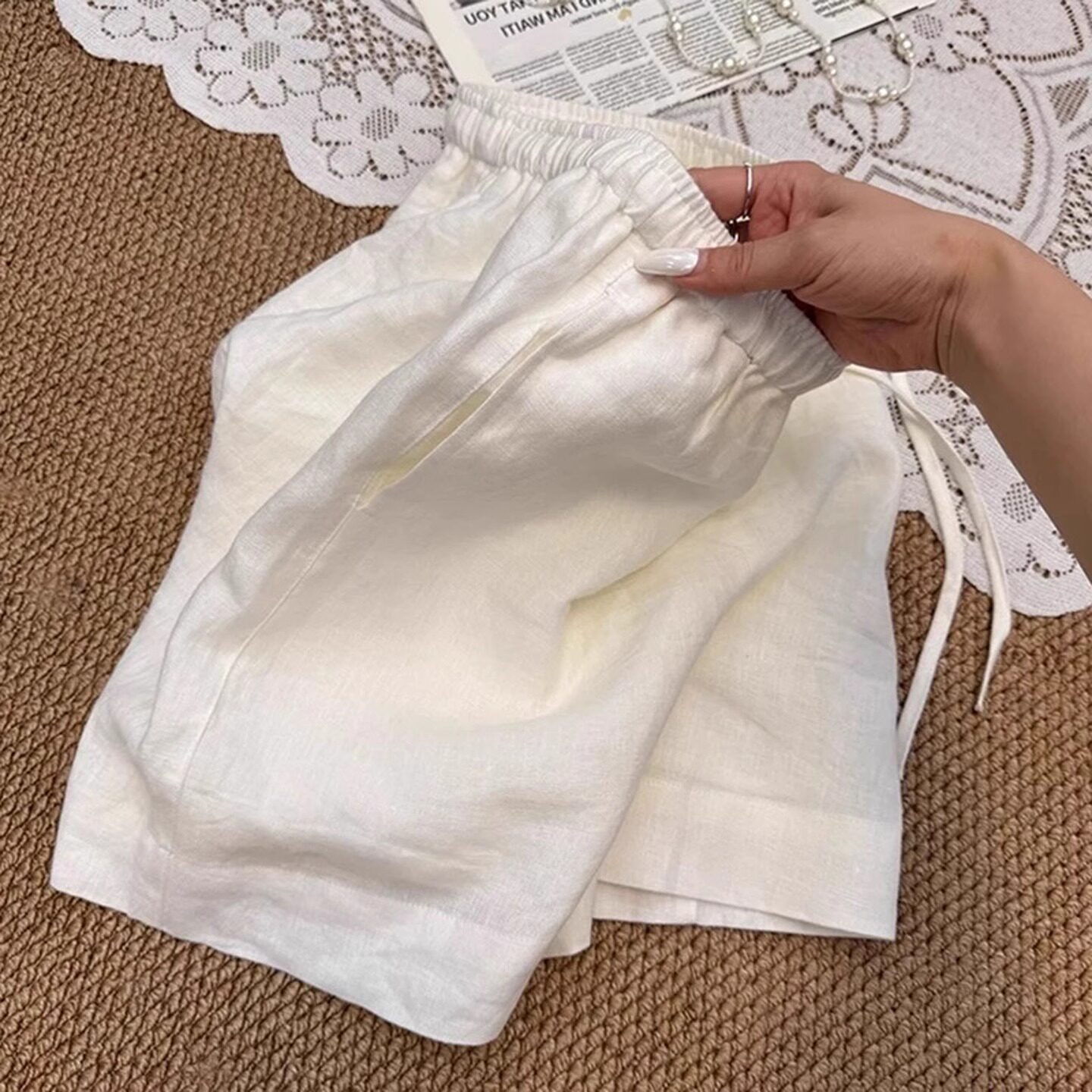 白色亚麻短裤女夏季新款胖mm大码宽松休闲百搭阔腿裤外穿a字热裤