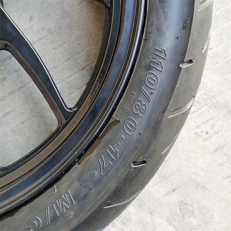 豪达摩托车配件HD1o50-G魔兽罗宾逊17寸后轮胎田达钢圈轮毂总成