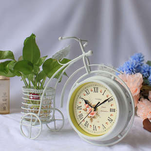 台表创意钟表座钟桌上欧式台式钟装饰时钟摆件个性桌面卧室电子钟