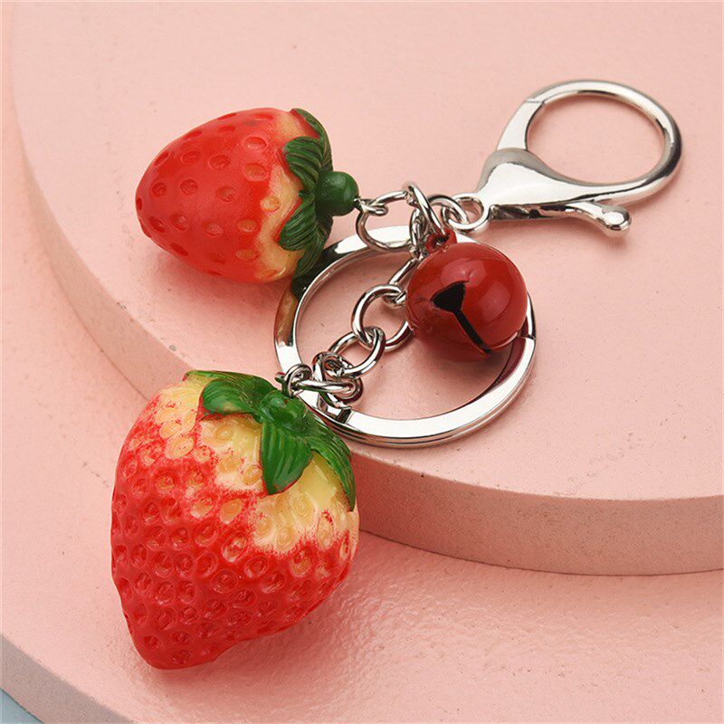 新品Cute Straiwberry Keychain Simulation Fruit Keyring Bell