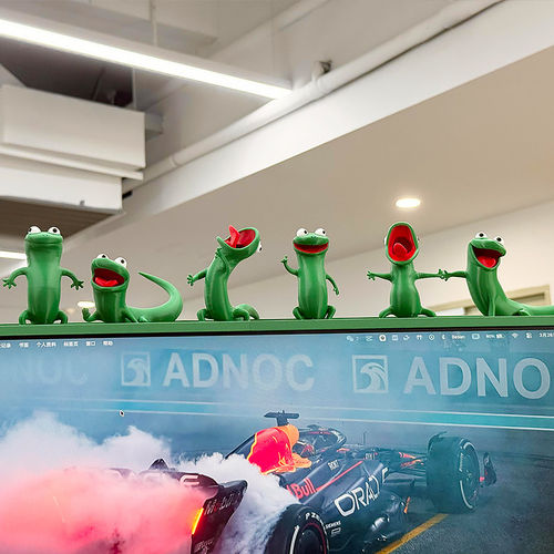 河狸工位摆件蜥蜴稀奇古怪办公室装饰电影周边公仔3D打印可爱创意