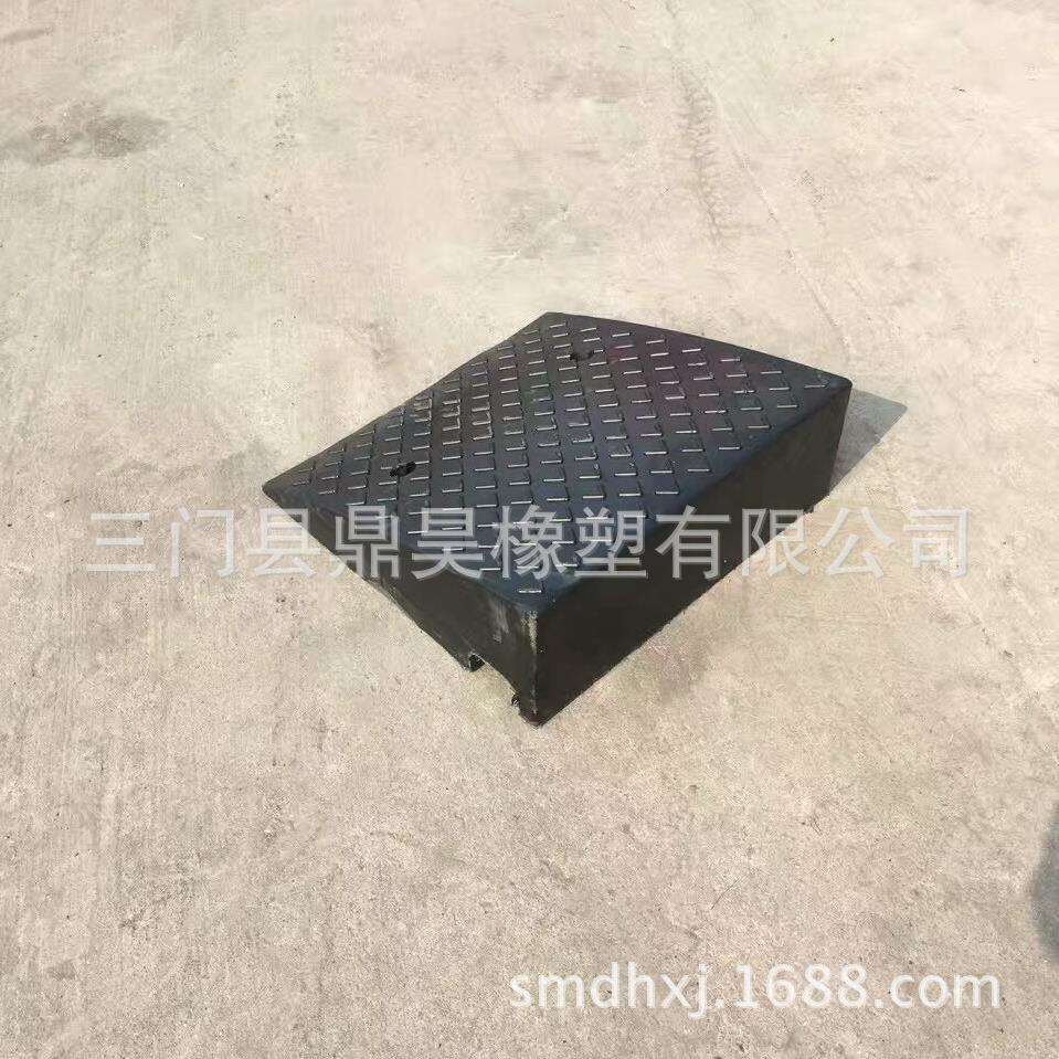 18公分高路沿坡斜坡垫上坡垫路沿垫台阶垫减震胶防滑上坡减震垫