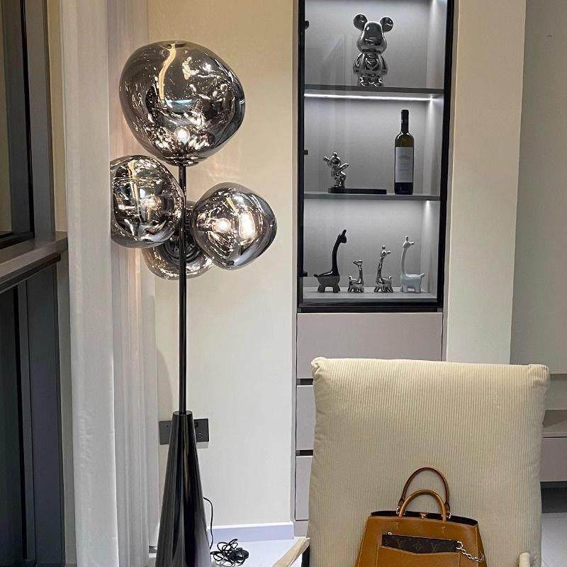 北欧后现代极简客厅落地灯创意艺术设计师火山熔岩卧室床头立式灯