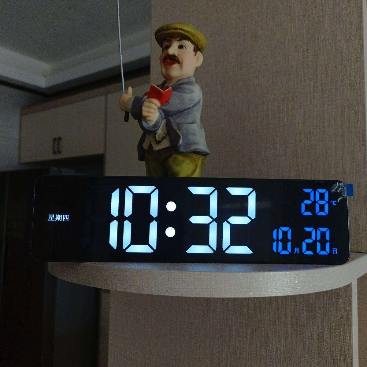 充电led数字时钟夜光电子钟卧室客厅电视柜静音闹钟台式时钟挂墙