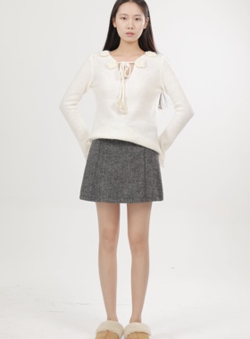 ZC.TenNine 软糯羊毛手工钩花v领系带镂空针织衫