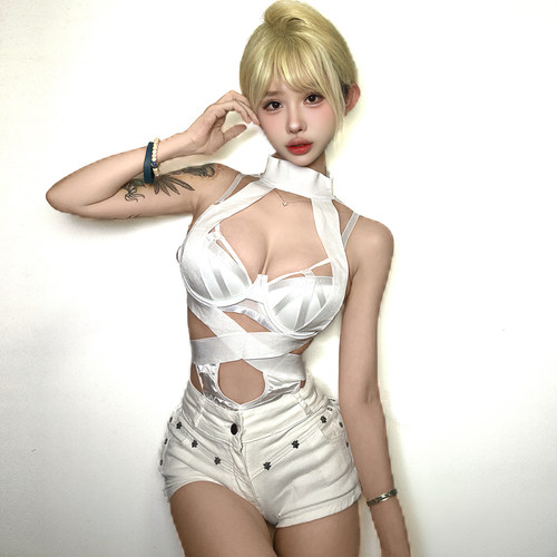 酒吧DS新款女DJ领舞台性感辣妹