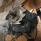 推土机D60P 01020 D68ESS 2液压泵排气泵705 D61PX