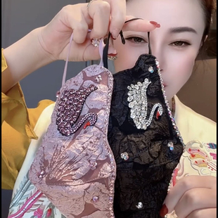 饰口罩秋冬季 2024新款 带钻面罩网红缎纹蝴蝶压花天鹅水钻超闪装