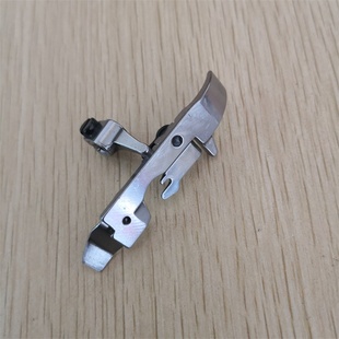 银x箭747细边四线窄压脚 飞马M700 包缝机小底靴 拷边机压脚