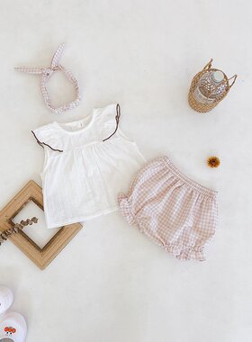 夏款ins婴儿飞袖袖圆领上衣+格子面包裤+头饰女宝宝三件套装短袖