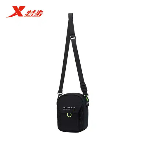 特步运动挎包男2025春季新款户外休闲斜挎包单肩包975137132251