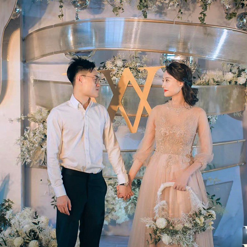 浪漫婚礼吊顶装饰阳光板自由弯曲百变造型M舞台路引布置波浪弧形