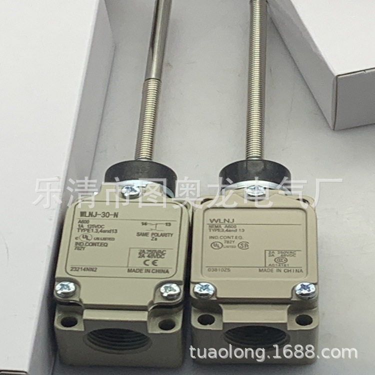 实物供应全新D4C-4550行程开关质保一年