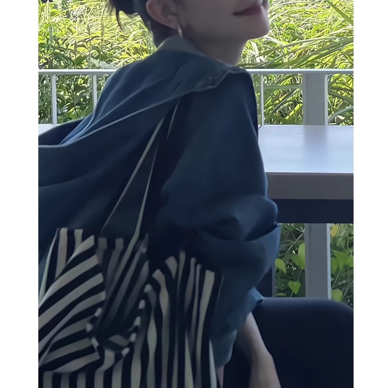 现货高级感超好看薄款做旧r连帽oversize宽松牛仔又a又飒外套秋