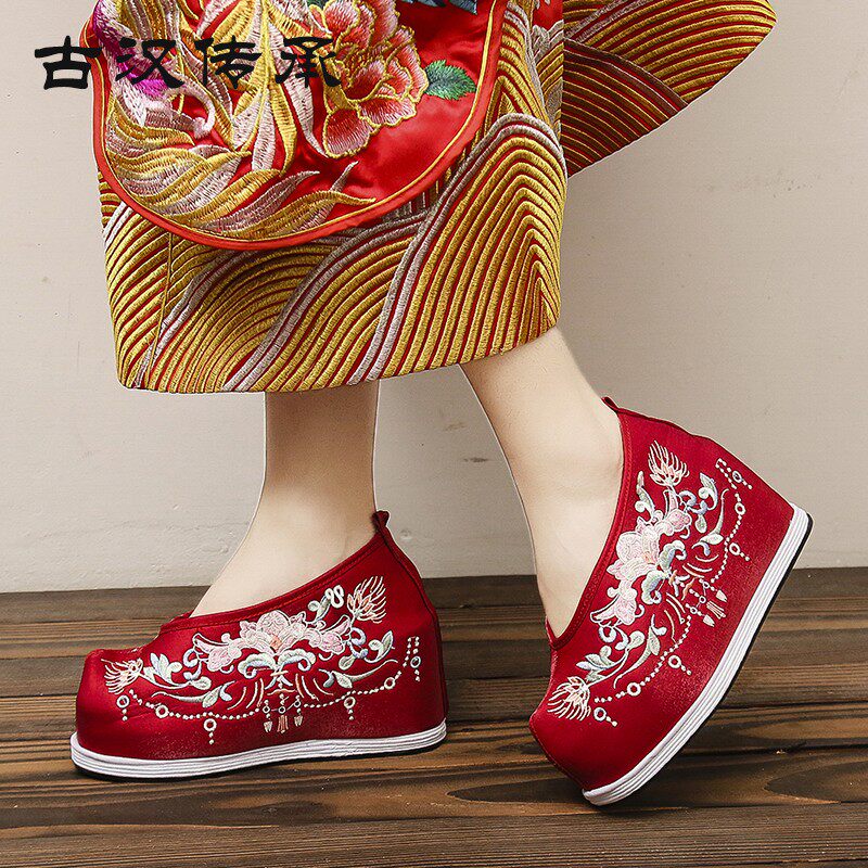 速发古装鞋子汉服弓鞋翘头内增高高跟绣花鞋中式秀禾婚鞋红色配儒