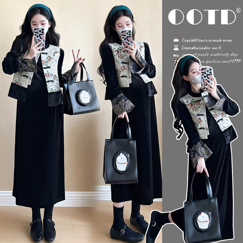 法国Uamtor孕妇装秋冬连衣裙高级感国风马甲丝绒宽松新中式两件套