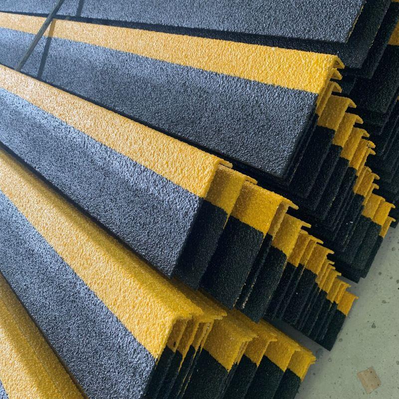 船用踏步玻璃钢金刚砂L防滑条油田勾子板楼梯GRP材料